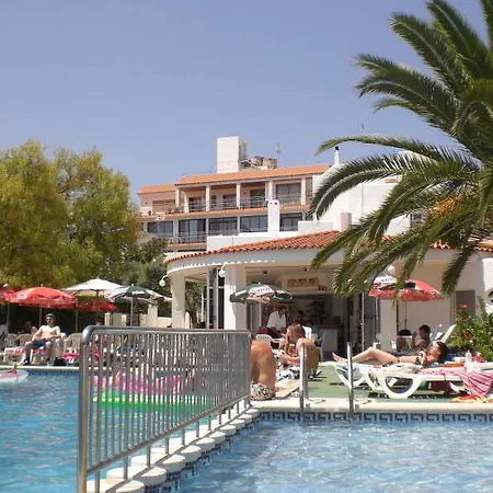 Azuline Llevant Hotel