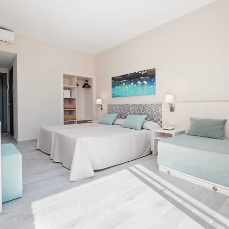 Azuline Llevant * San Antonio (Ibiza)