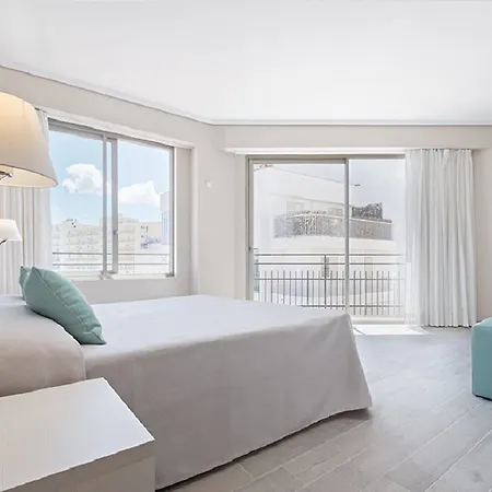 Hotel Azuline Llevant